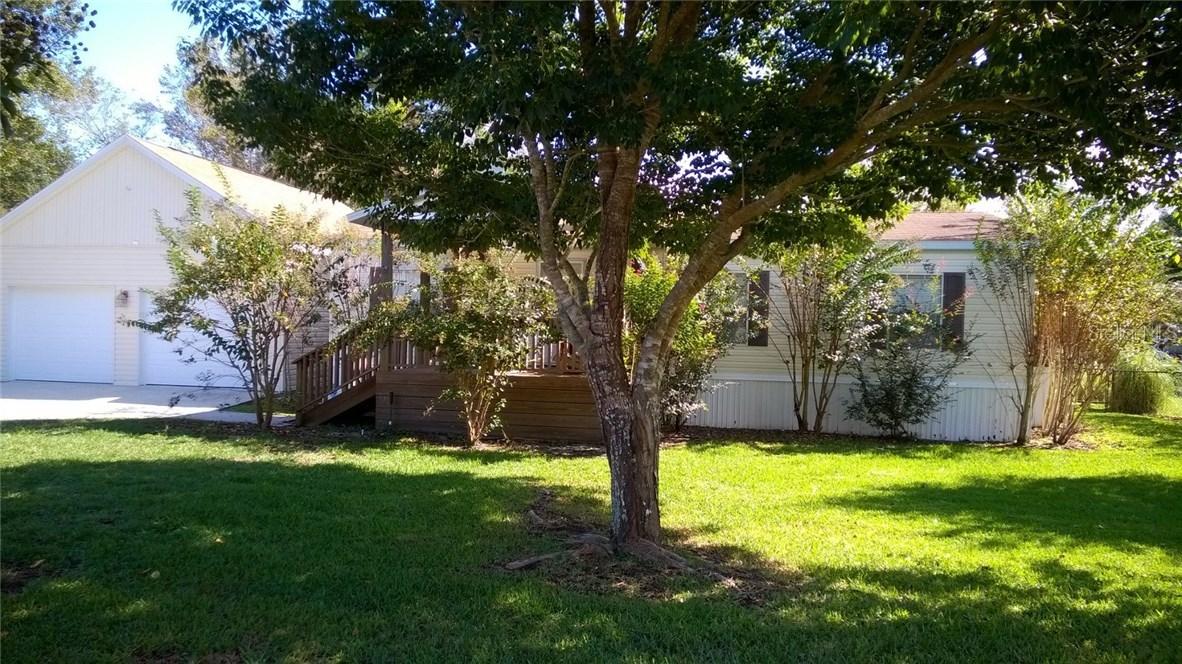 55716 Carroll St., Astor, FL 32102