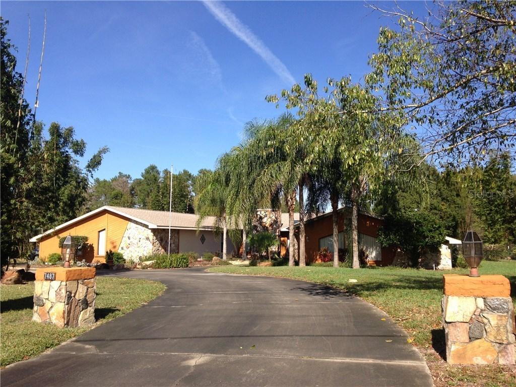 7487 River Country Dr., Weeki Wachee, FL 34607