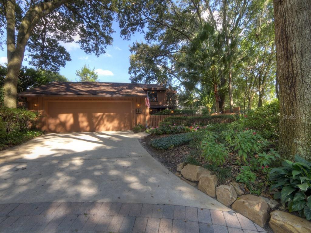 11 W Village Dr., Oviedo, FL 32765