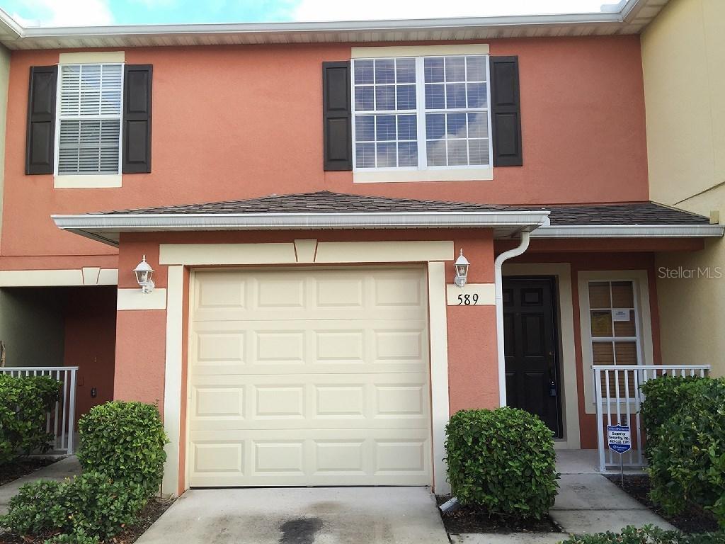 589 Cresting Oak Cir. #93, Orlando, FL 32824