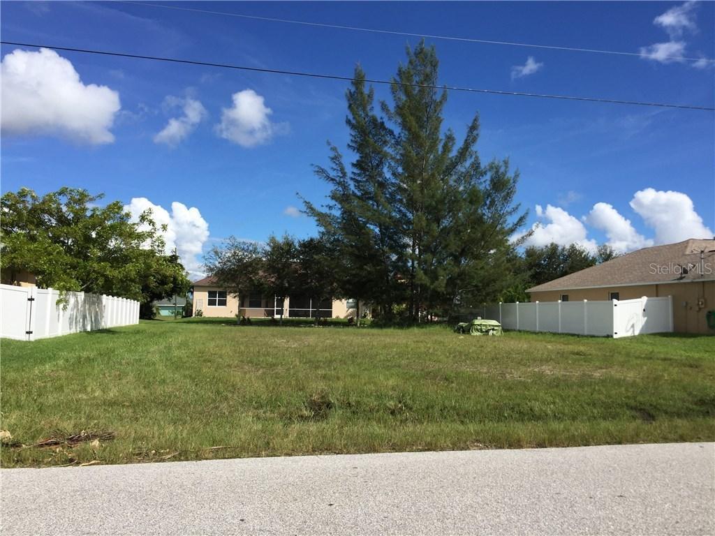 4349 SW 16th Pl., Cape Coral, FL 33914