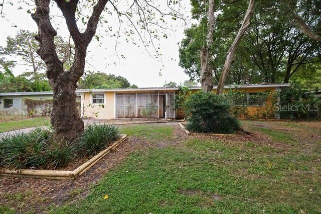 2403 Fontainebleau Dr., Orlando, FL 32808