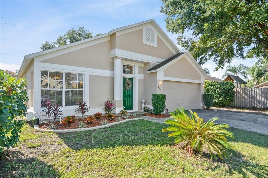 211 Needham Ct., Oviedo, FL 32765