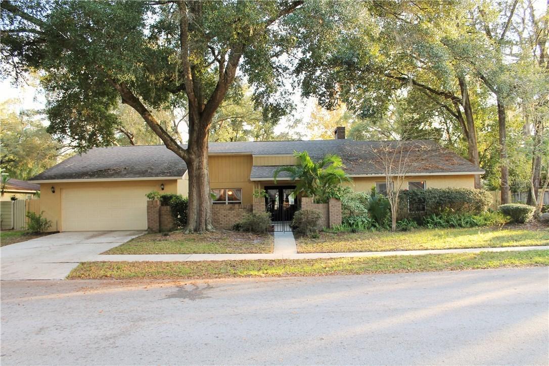 311 Columbus Cir., Longwood, FL 32750