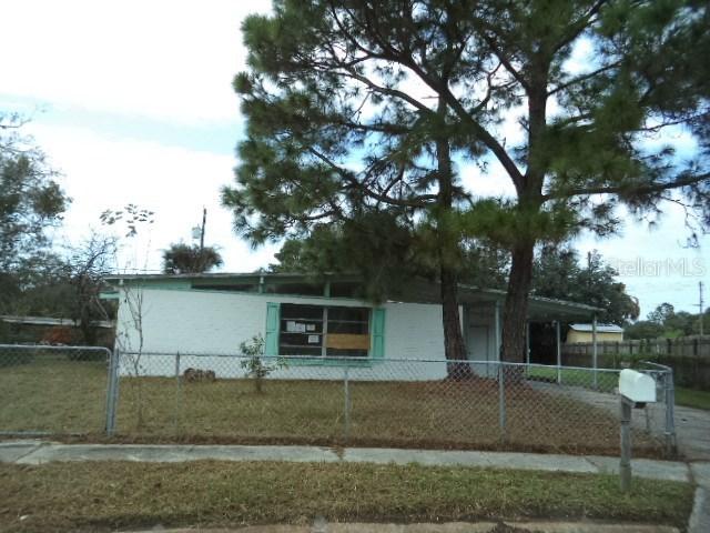 1527 Lancelot Loop, Tampa, FL 33619