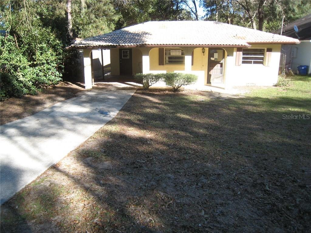 30500 Alpena St., Sorrento, FL 32776