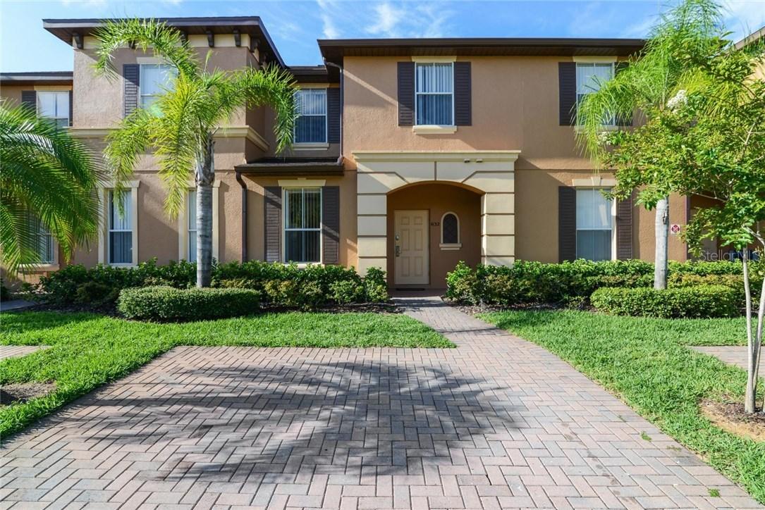 4132 Calabria Ave., Davenport, FL 33897