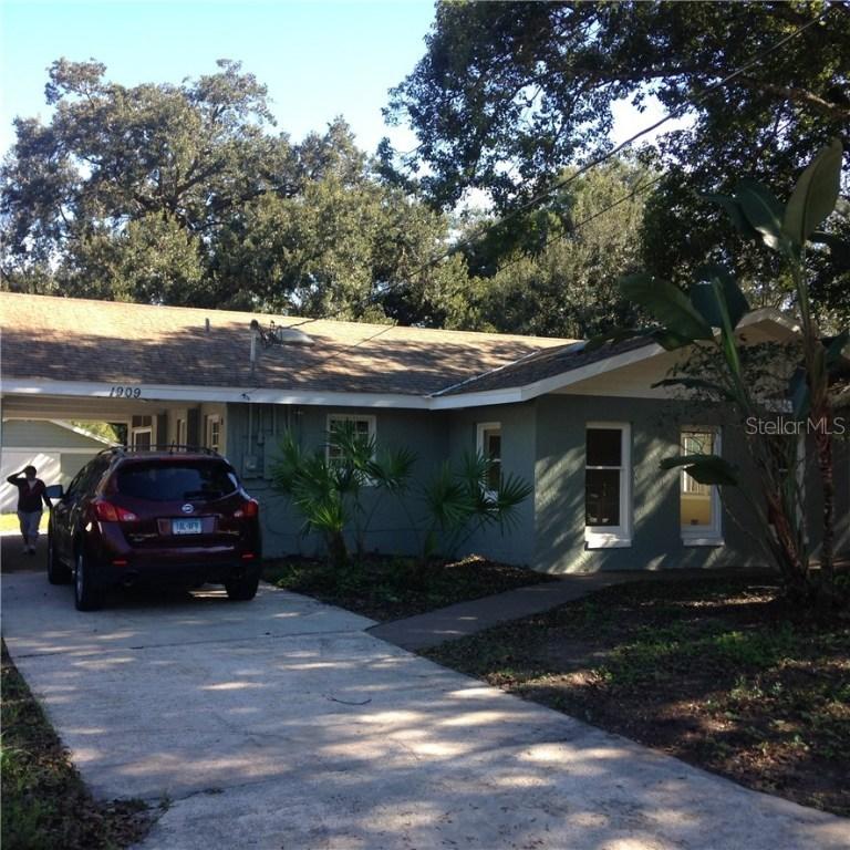 1909 Mae St., Orlando, FL 32806