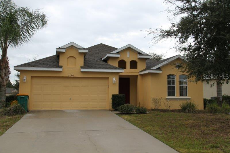 1780 College Park Dr., Tavares, FL 32778