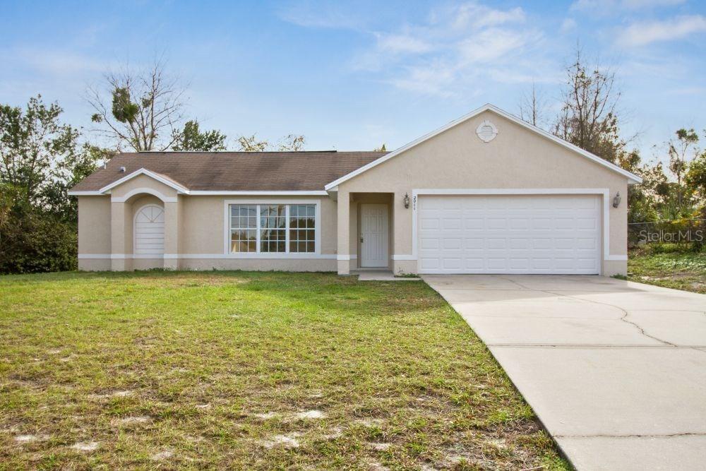 2011 W Hyde Dr., Deltona, FL 32738