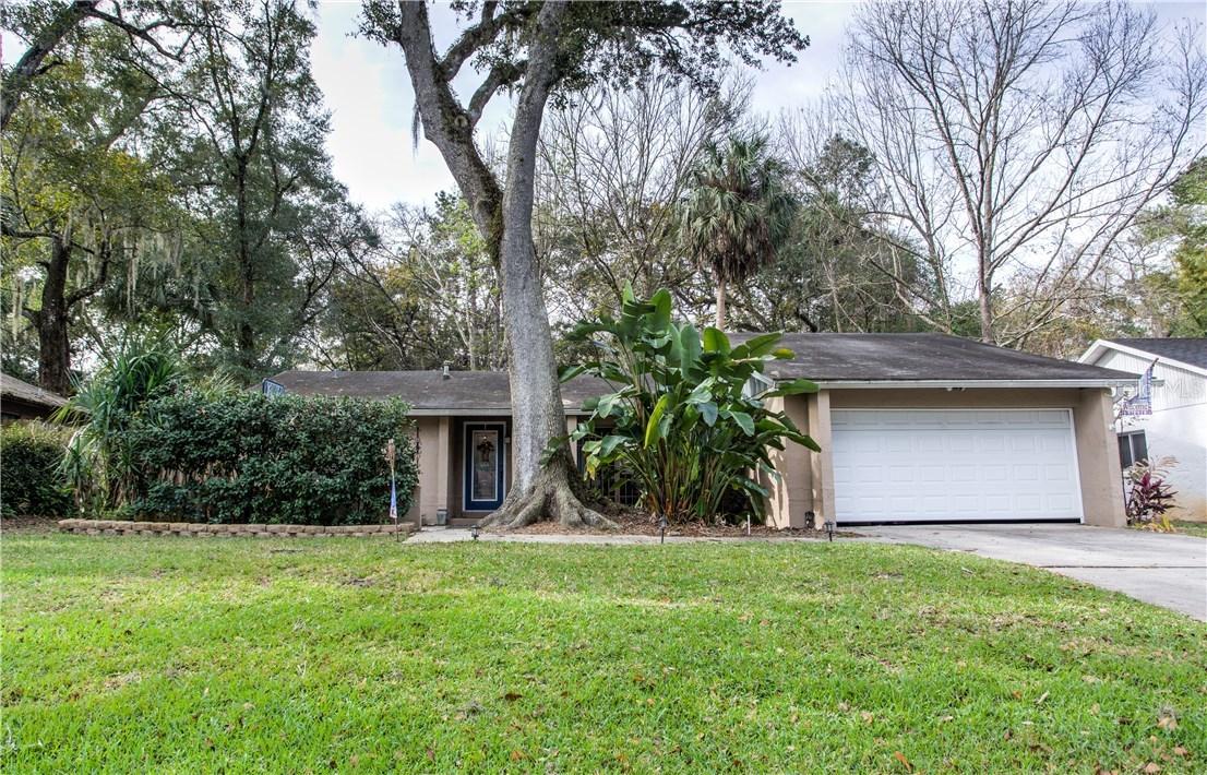 894 Stirling Dr., Winter Springs, FL 32708