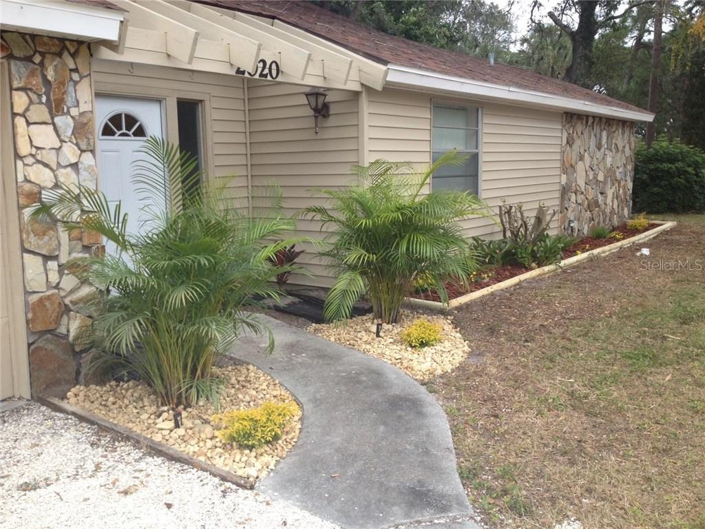 2020 Mcintosh Rd., Sarasota, FL 34232