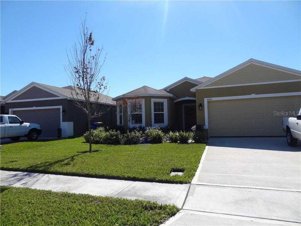 4985 Grassy Knoll Dr., Tavares, FL 32778