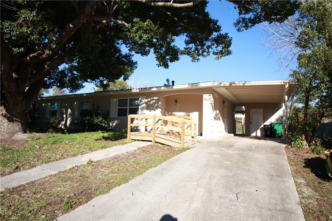 1033 Gerona Ave., Deltona, FL 32725