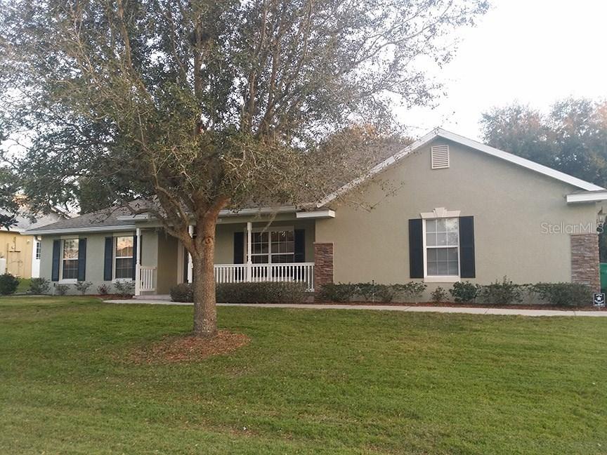 2007 Oakbend Dr., Eustis, FL 32726
