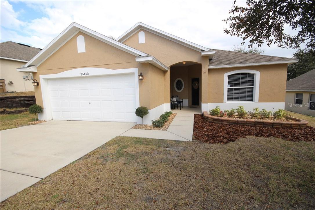 25142 Ironwedge Dr., Sorrento, FL 32776