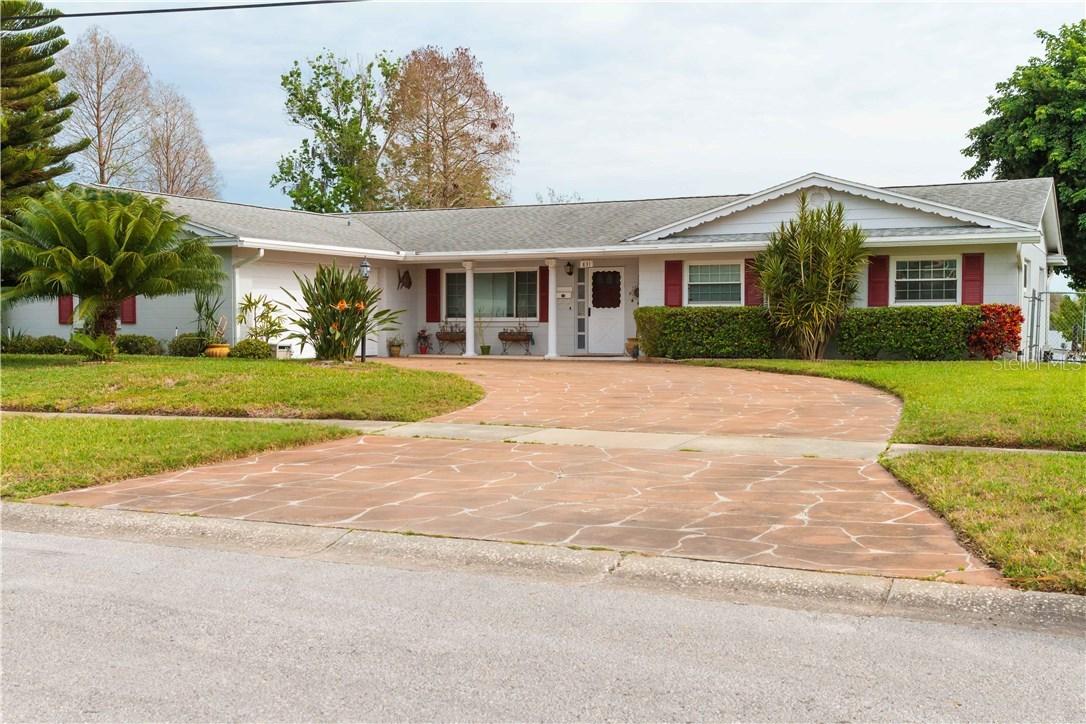 831 Springwood Dr., Orlando, FL 32839