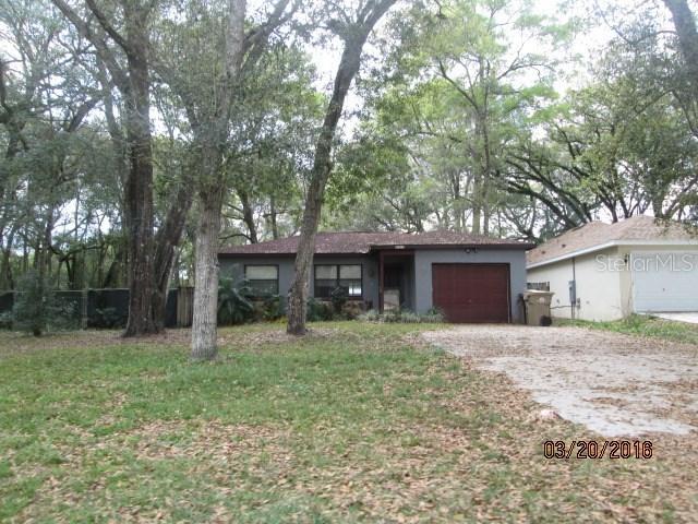 31427 Ghent Ave., Sorrento, FL 32776