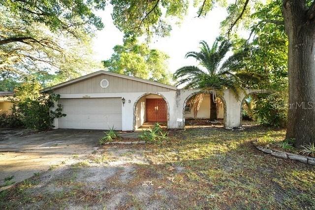 3 Harbor Woods Cir., Safety Harbor, FL 34695