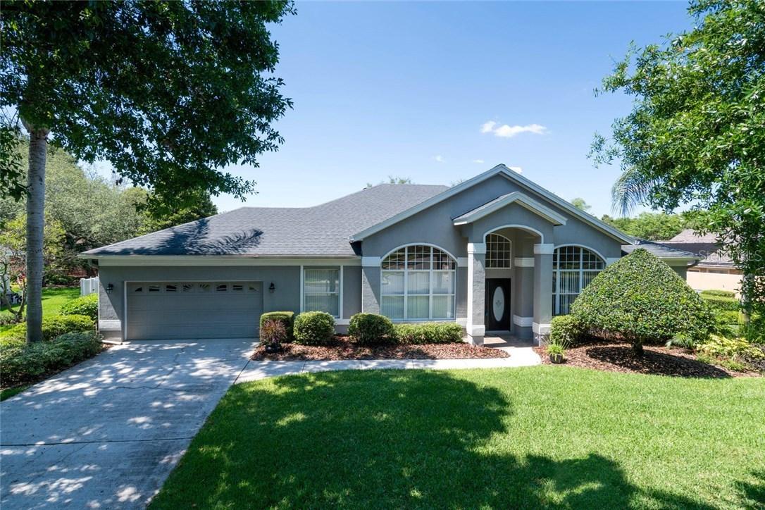 898 Lullwater Dr., Oviedo, FL 32765