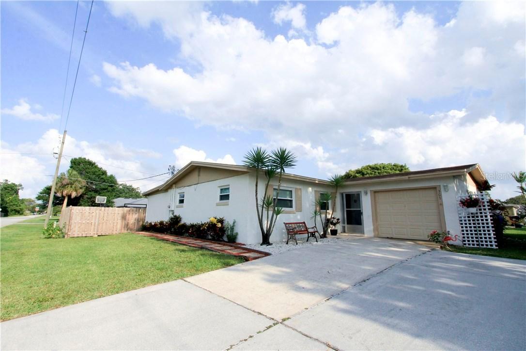 301 Vermont Ave., St. Cloud, FL 34769