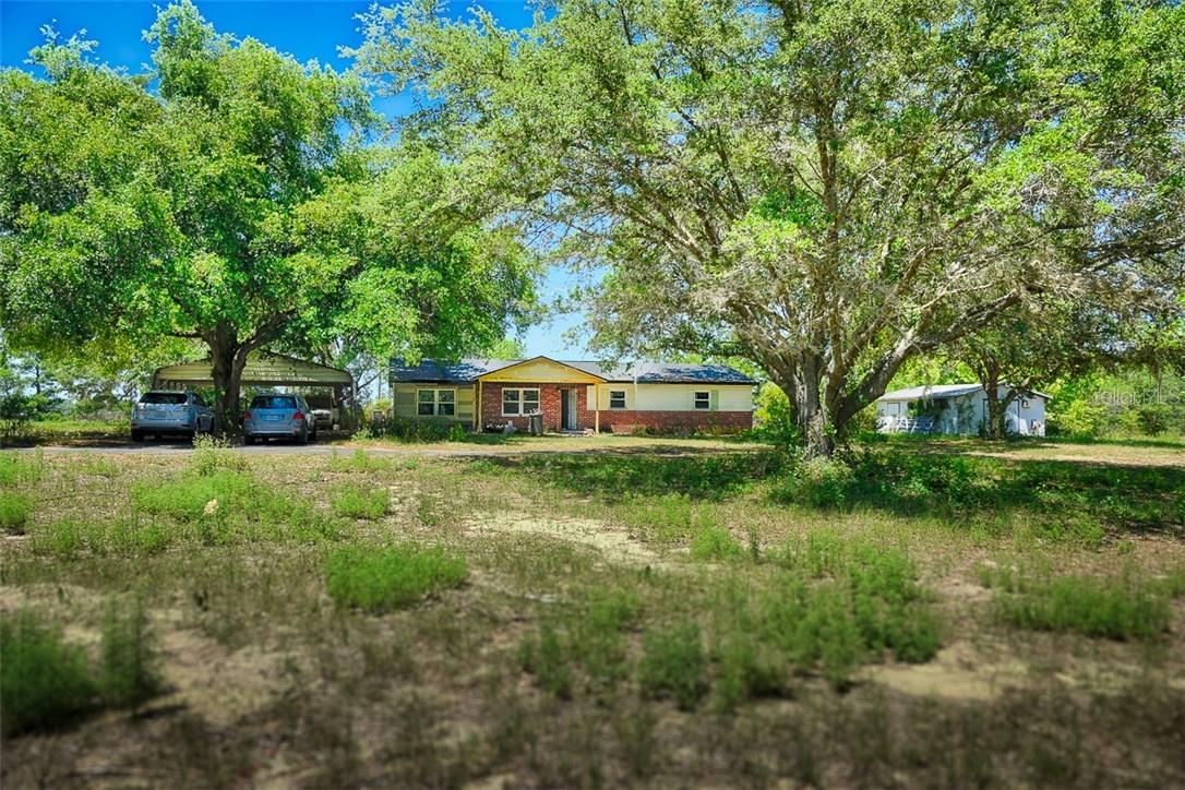 34936 La Place Ct., Eustis, FL 32736