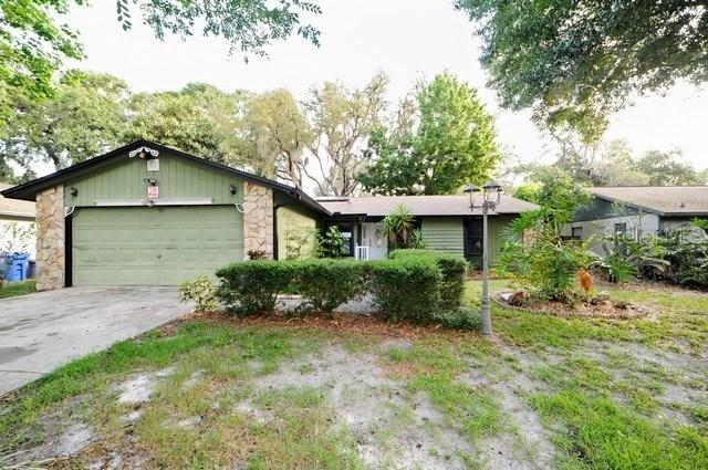 2367 Windsor Oaks Ave., Lutz, FL 33549