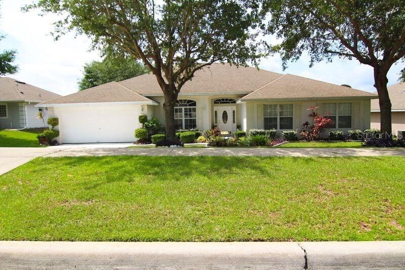 1359 Laurel Hill Dr., Clermont, FL 34711