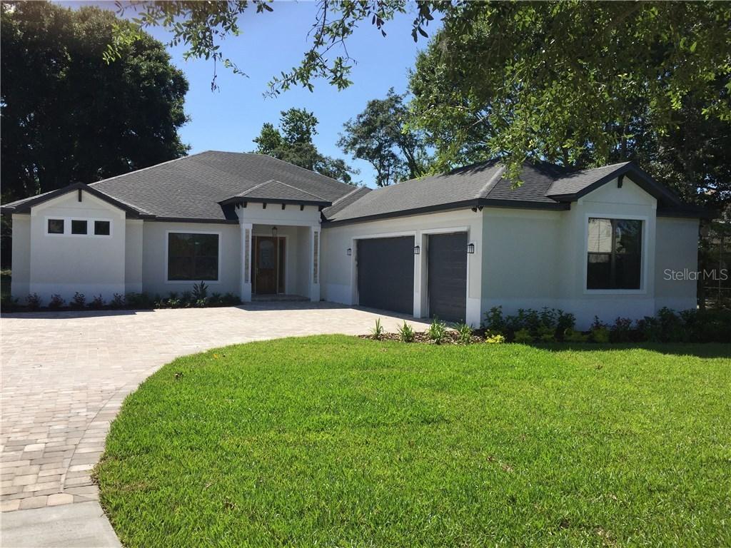 990 N Pine Ave., Oviedo, FL 32765