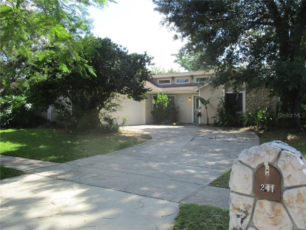 241 S Shadow Bay Dr., Orlando, FL 32825