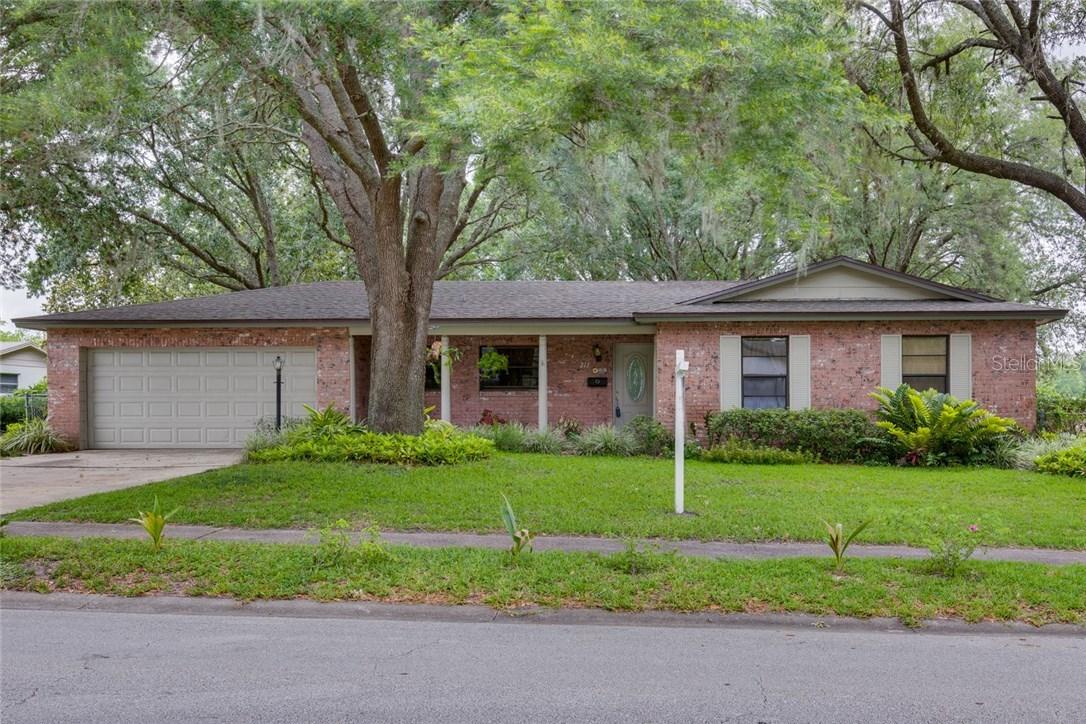 211 Carriage Hill Dr., Casselberry, FL 32707