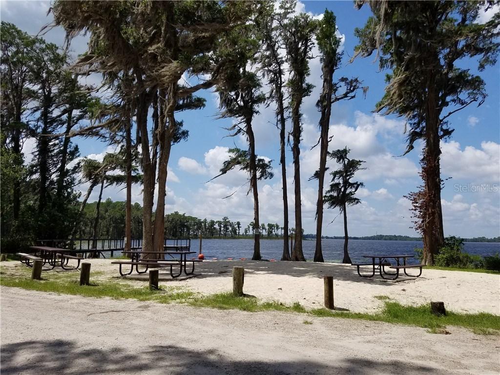 Warner Dr., Chulouta, FL 32766