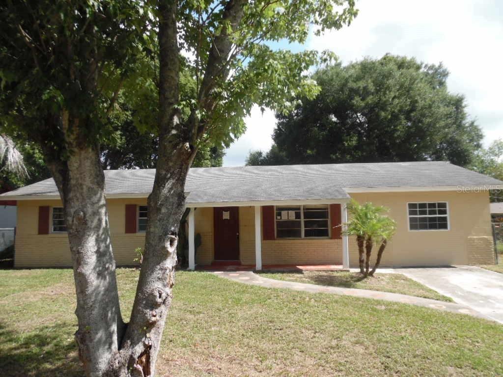 1553 Gayle Ridge Dr., Apopka, FL 32703