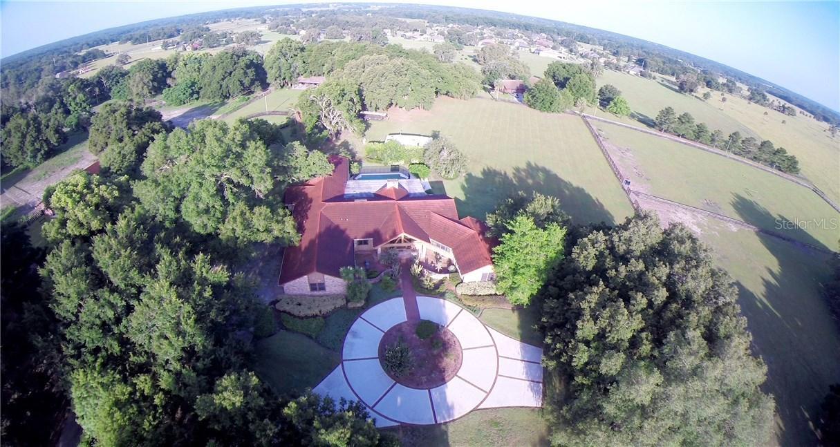 23706 Oak Valley Ln., Sorrento, FL 32776