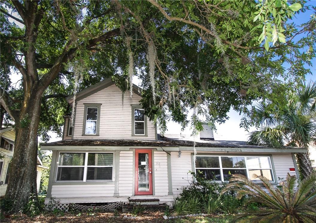 912 E Orange Ave., Eustis, FL 32726