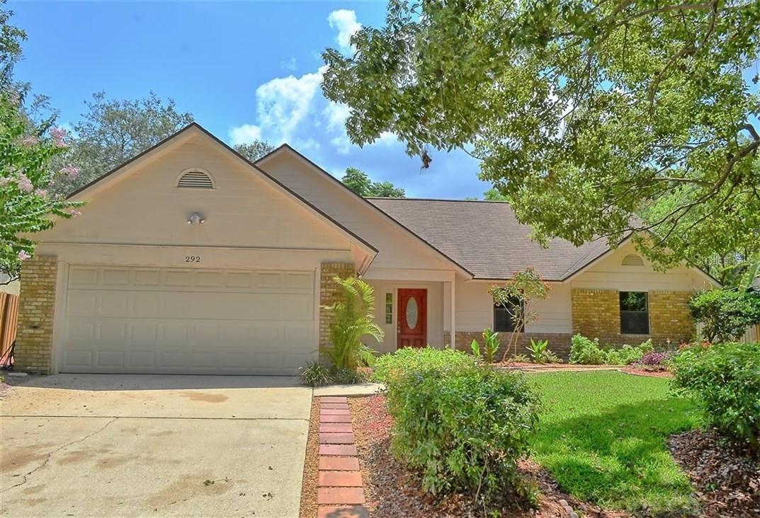 292 Ringwood Dr., Winter Springs, FL 32708