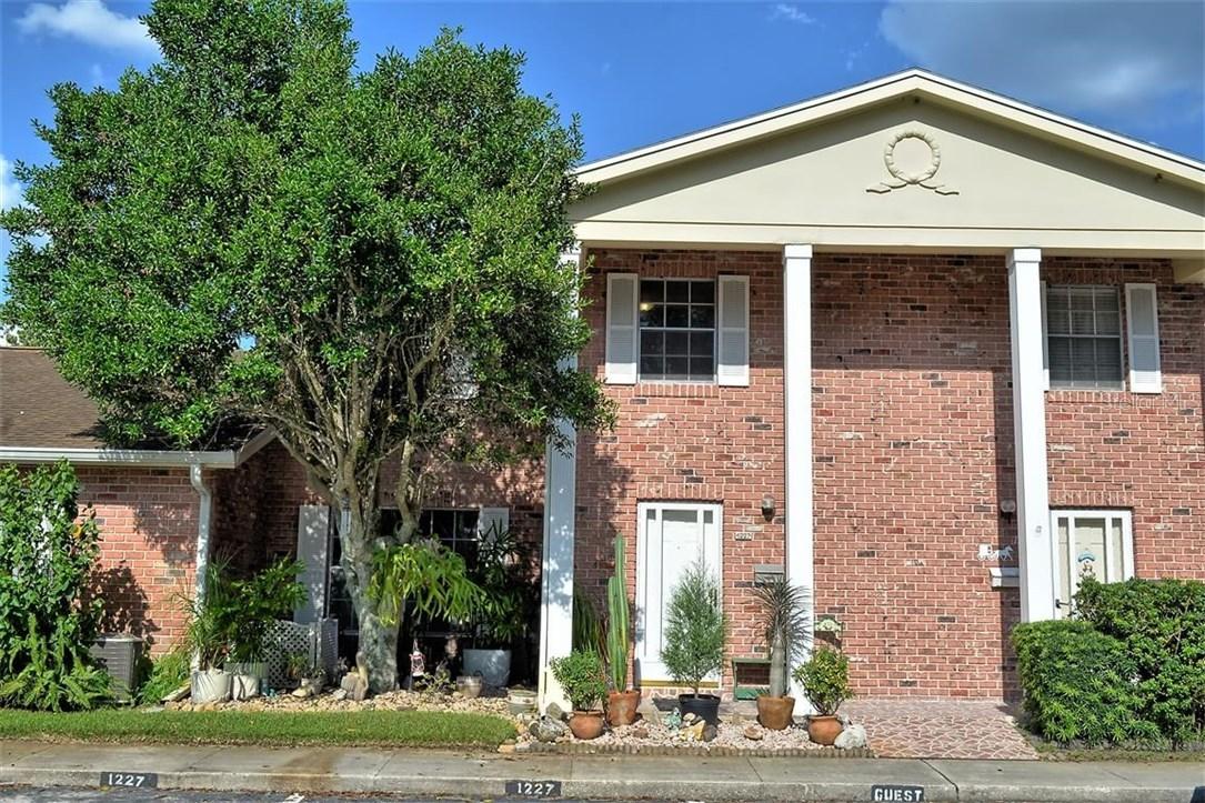1227 Carriage Ln. #1204, Orlando, FL 32807
