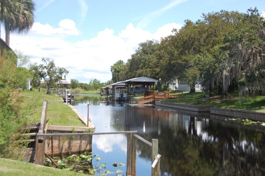 2071 Shady Ln., Geneva, FL 32732