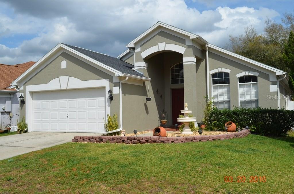 237 Oak Park Pl., Casselberry, FL 32707
