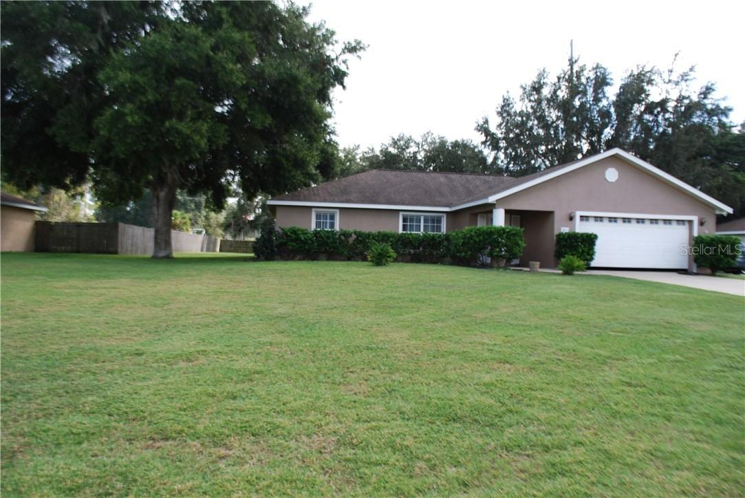 303 Water Shore Dr., Leesburg, FL 34748