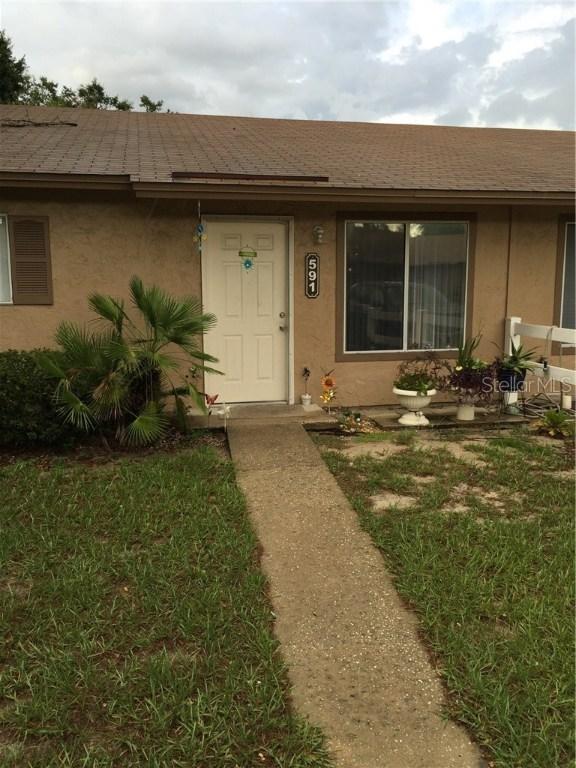 591 W Rosewood Ln., Tavares, FL 32778