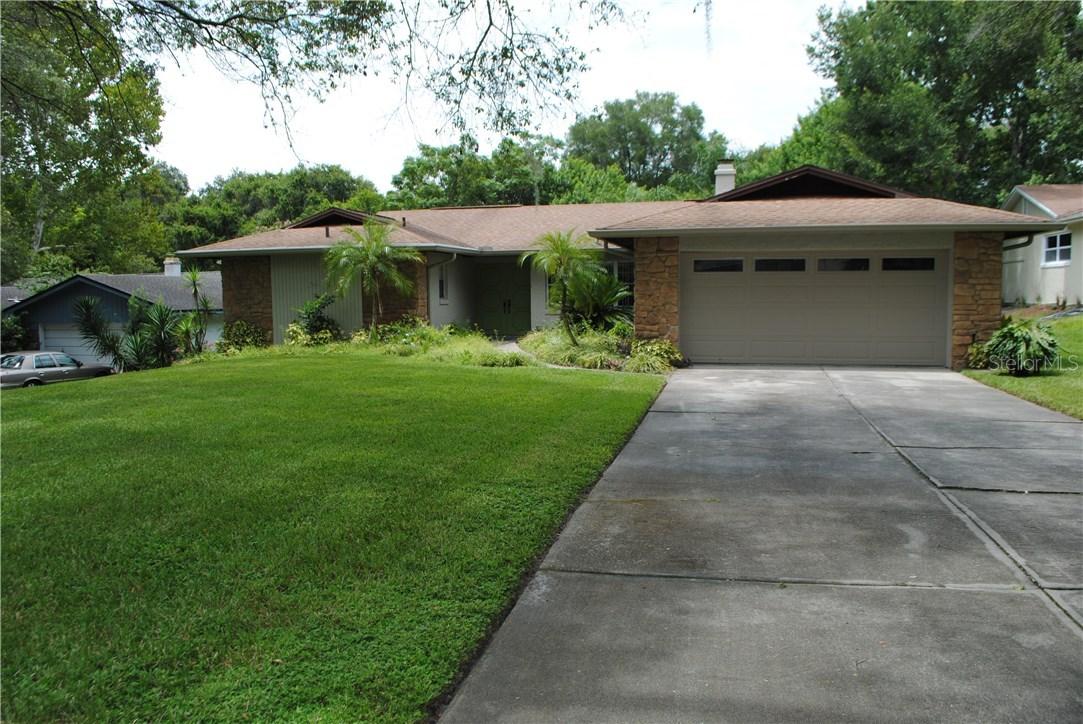 633 Iris St., Altamonte Springs, FL 32714