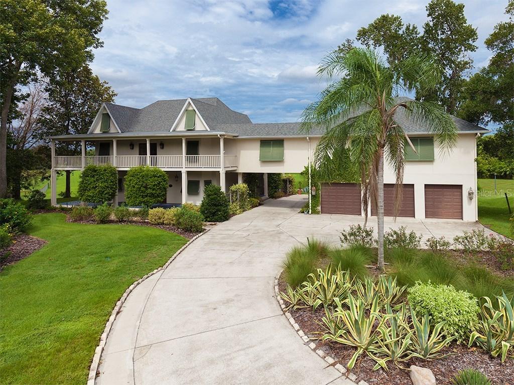 616 Oak Cir., Oviedo, FL 32765