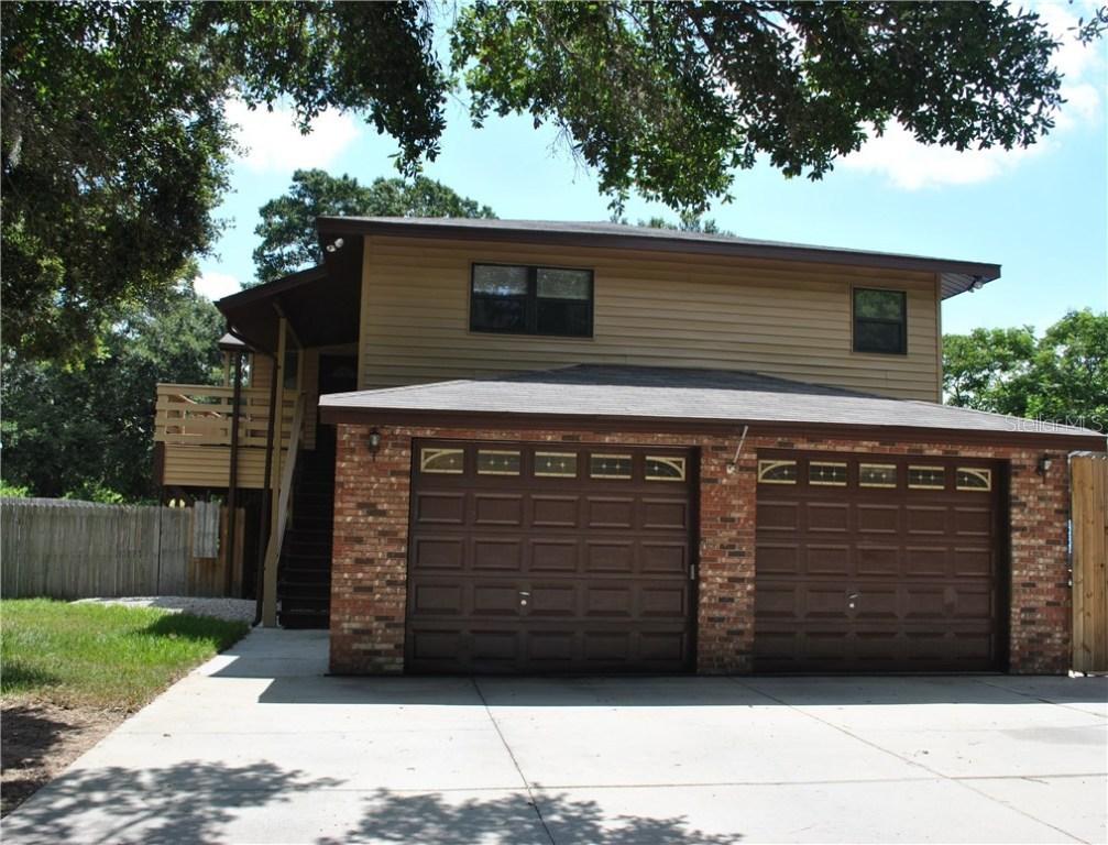 27850 Lois Dr., Tavares, FL 32778