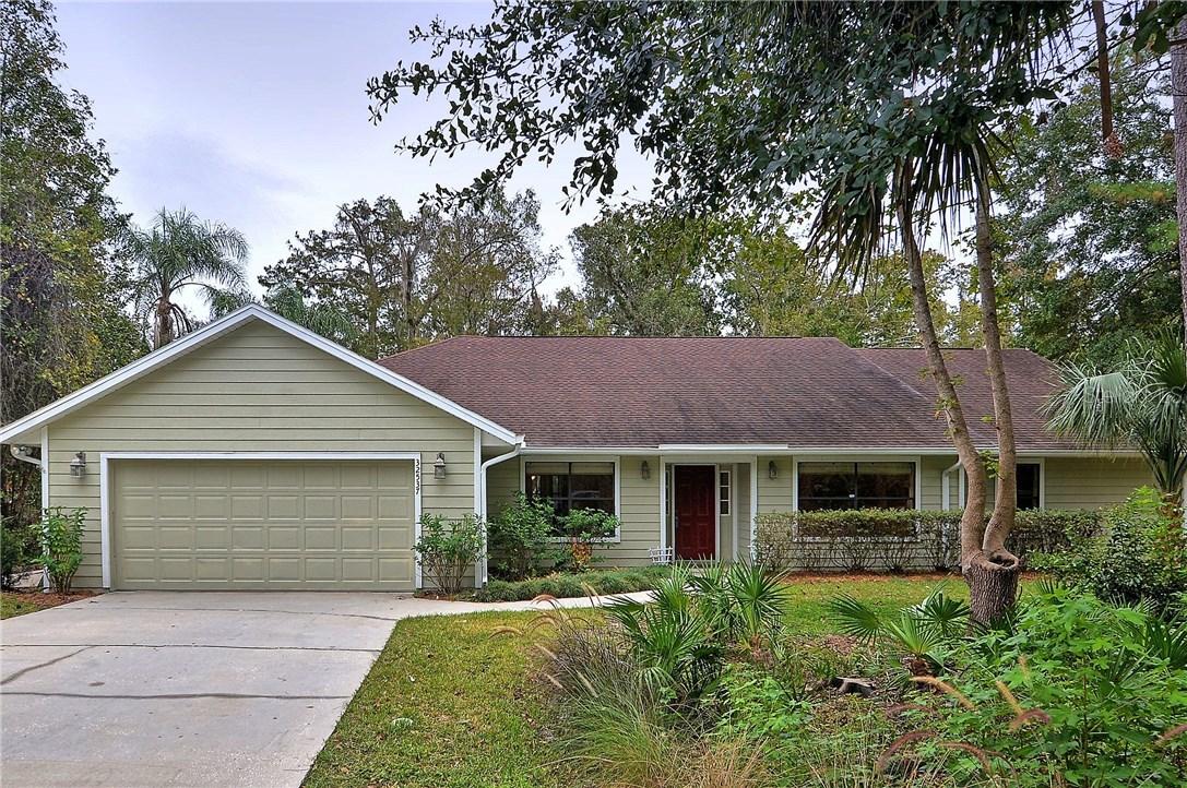 32537 Okaloosa Tr., Sorrento, FL 32776