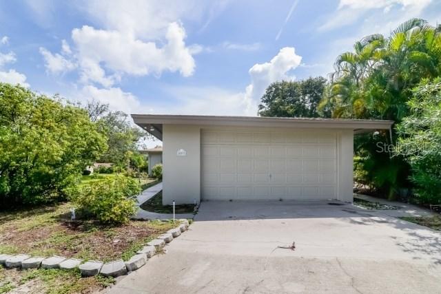 10371 Silhavy Dr., Largo, FL 33774