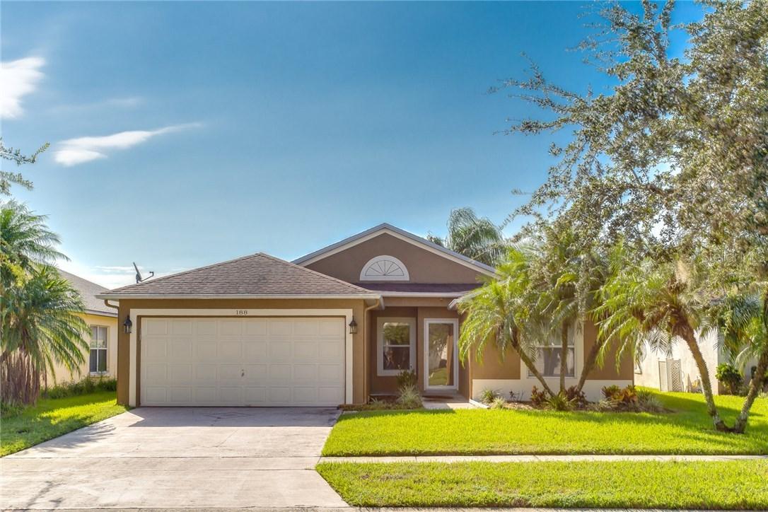 188 Harwood Cir., Kissimmee, FL 34744