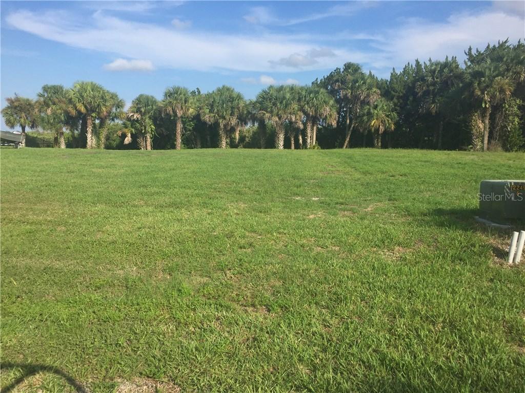 607 Riverside Landing Dr., Oak Hill, FL 32759