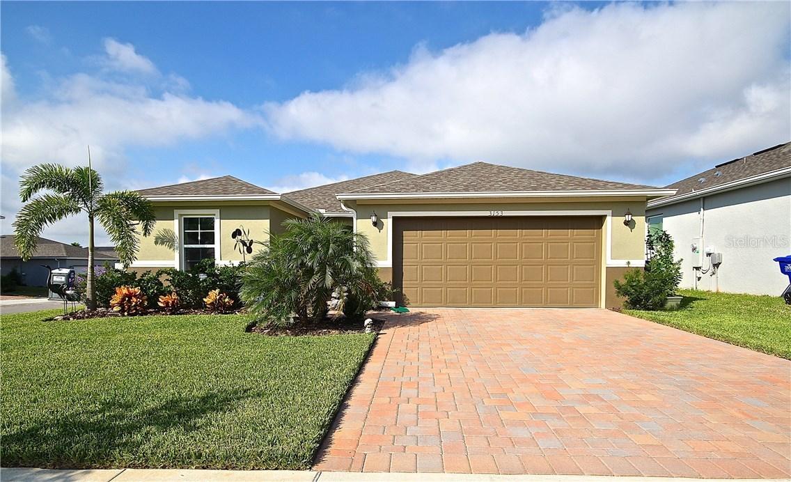 3153 Bayou Ln., Tavares, FL 32778