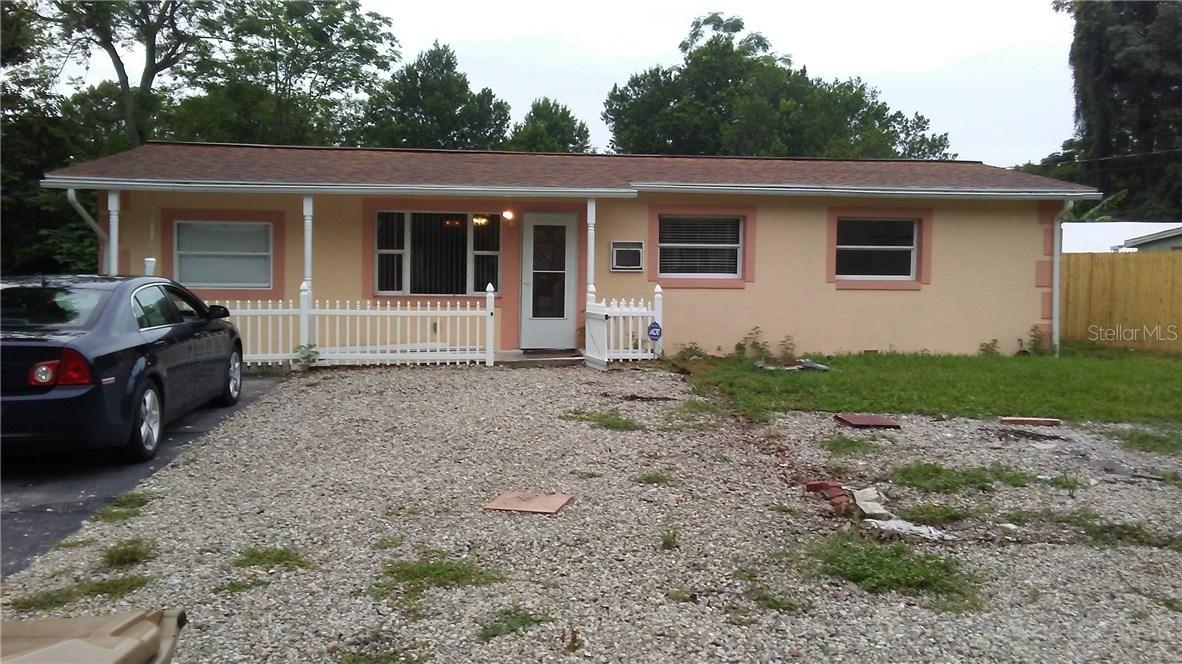 880 Emerald Dr., Mount Dora, FL 32757